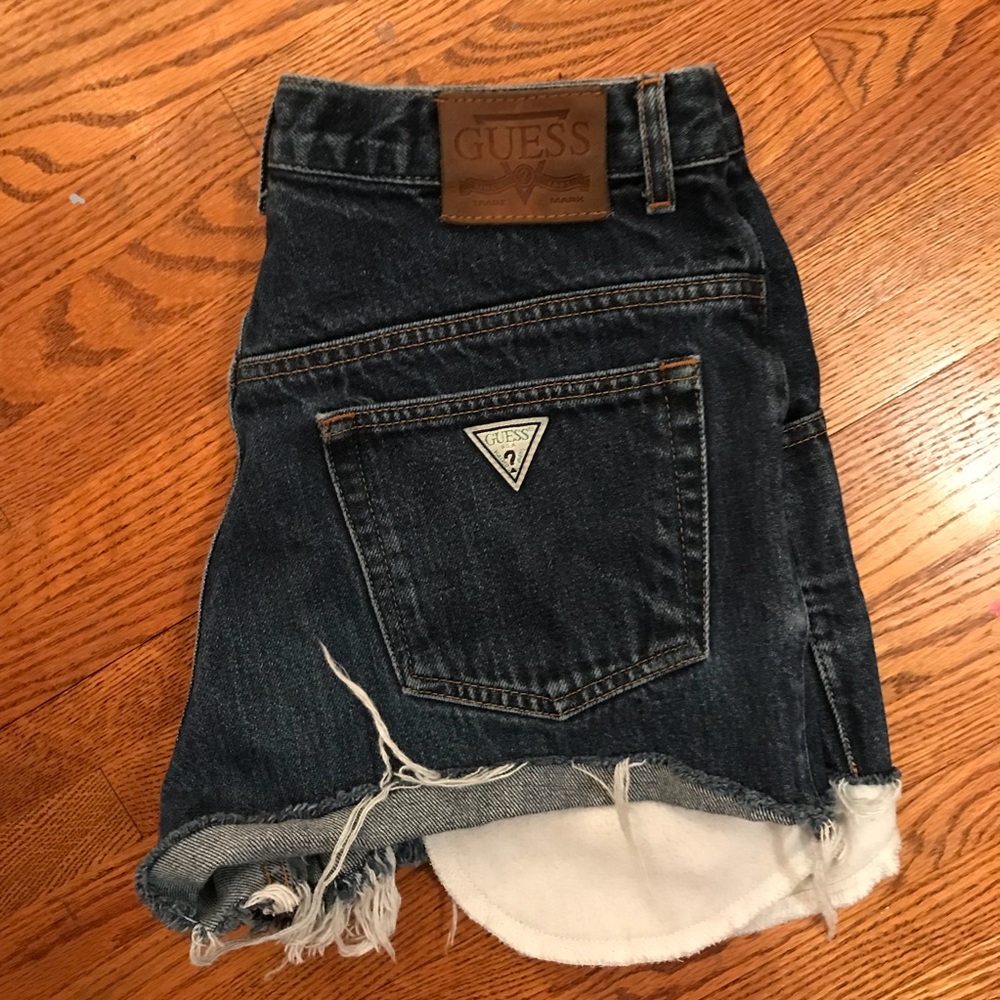 Vintage Guess distressed jean shorts size 32